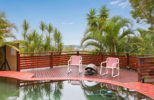 Rochedale South House | Tropical Poolside Studio Private Entry