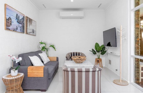 Maylands House | Tropical Zen Stylish Beach-Inspired Home w Pool
