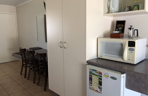 Parkhurst Hotel | True Blue Motor Inn