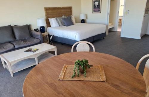 Rutherglen Hotel | Tuileries at De Bortoli Rutherglen