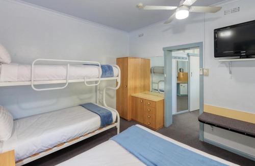 Tumut Hotel | Tumut Farrington motel
