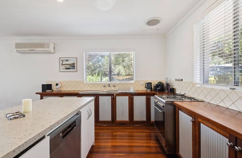 Guilderton House | Turner`s Retreat, Guilderton
