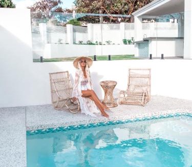 Scarborough House | Turquoise Waters Retreat