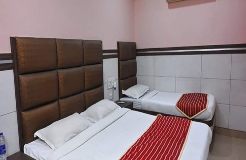 Vannarpettai Hotel | TVK Regency