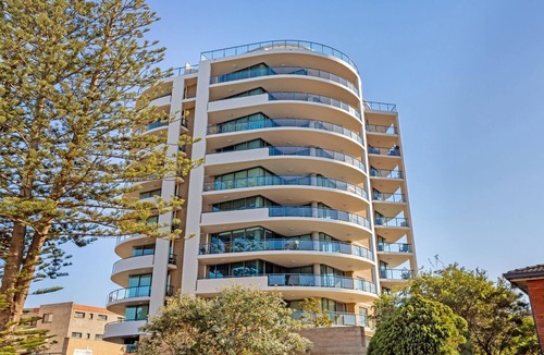 Forster Apartment | Twin Pines 602 - CBD Location