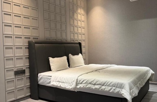 Malviya Nagar House | Twinrays Farm