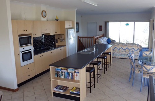 Middleton House | Two Bays 37 Encounter Crs Middleton