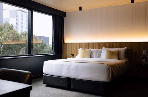 Newcastle Hotel | Two Bedroom Interconnect In CBD