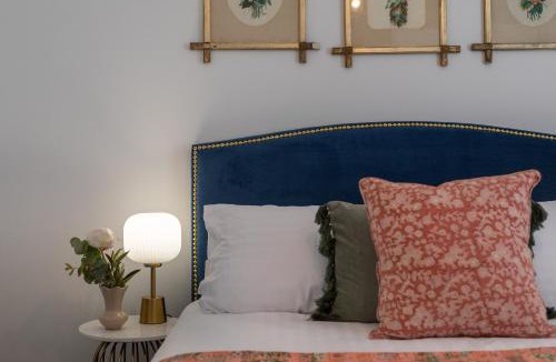 Launceston CBD Apartment | Two Worlds Townhouse