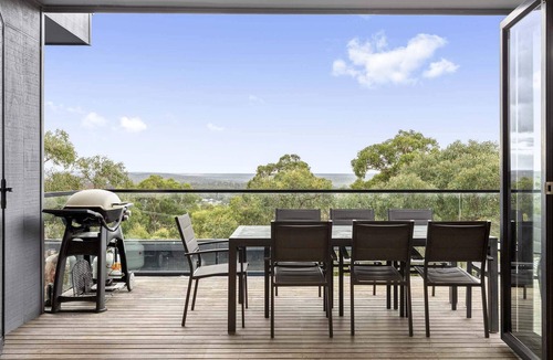 Anglesea House | Ultimate Coastal Haven , Private Pool & Sun Aspect