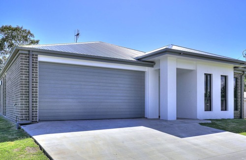 Woodgate House | Ultimate entertainer on First Avenue WOODGATE BEACH