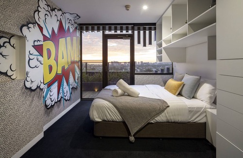 South Yarra Apartment | Ultra Modern Industrial Chic Endless City Views