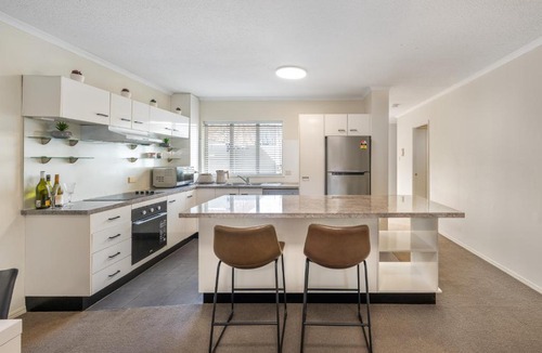 Fortitude Valley Apartment | Unbeatable Convenience, the City on your Doorstep U4