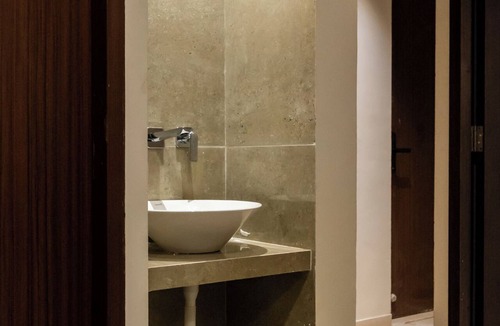 Kurla Apartment | Union at BKC