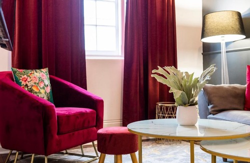 West Perth Apartment | Unique Heritage One Bed Apartment