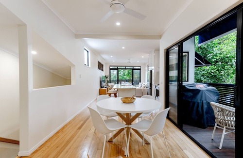 Sunshine Beach Apartment | Unit 1, 9 Hill Street, Sunshine Beach