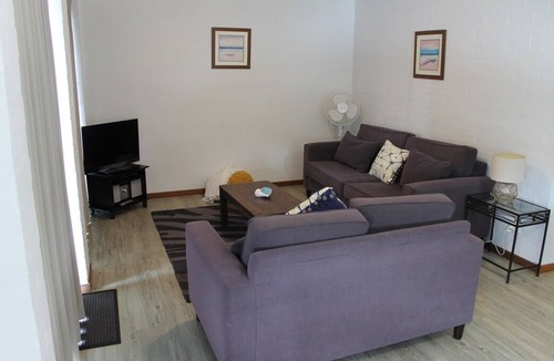 Scotts Head Apartment | Unit 2, Scotts Head Beach Apartments