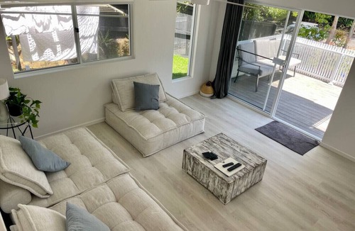 Sunshine Beach Apartment | UNIT 3, Henderson,sunshine beach,100m beach,