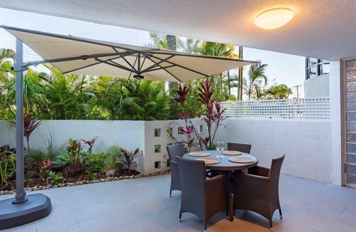 Maroochydore Apartment | Unit 4 Sundeck Gardens
