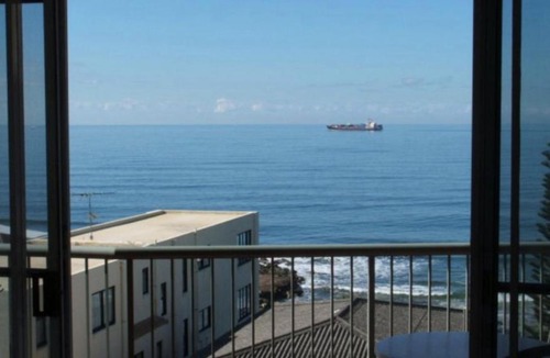 Caloundra Apartment | Unit 5 Sanctuary Shores, Kings Beach - Free Wifi