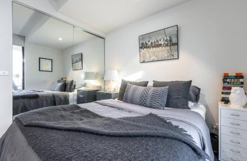 Collingwood Apartment | Urban Escape on Smith Street with Balcony & Parking