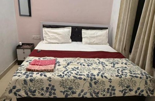 Haraiya Hotel | Utkarsh Palace And Restaurant