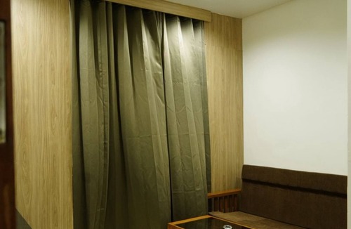 Raichur Hotel | V1-One Bouteeque Hotel
