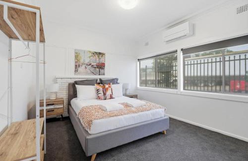 Perthville Apartment | Vale Road Studio Three - Coffee at your doorstep
