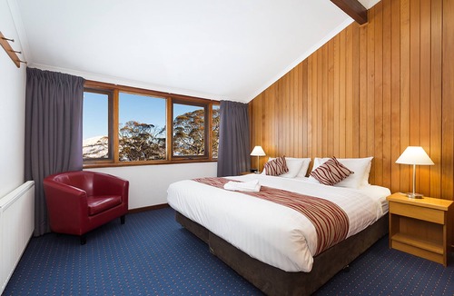 Perisher Valley Cabin | Valhalla Lodge Perisher