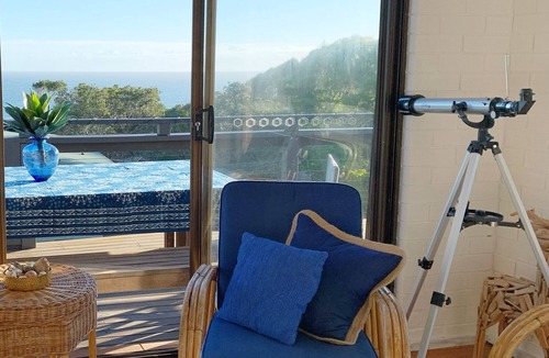 Valla Beach House | Valhalla - One minute walk to beach, pet friendly, surfing, ocean views