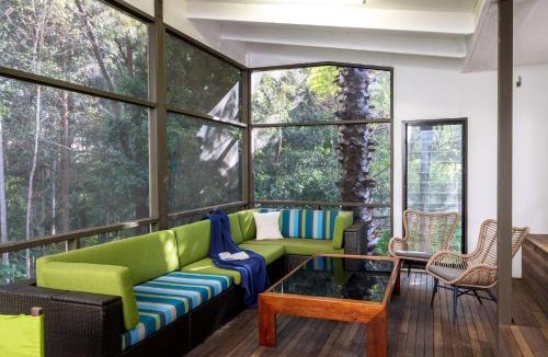 Mollymook Beach House | Valley Cottage