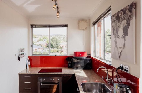 Lenah Valley Apartment | Valley View 6