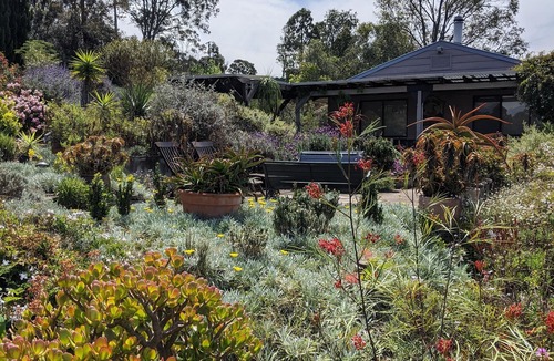 Rothbury Cottage | Valley View Cottage & Acres Hunter Valley Wine Region