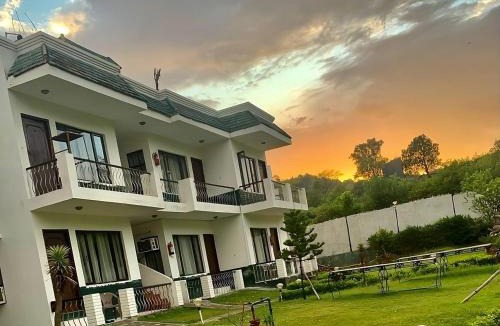 Katra Hotel | Van Durga Villas & Suites
