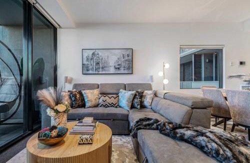 Docklands House | VAQUAY Anchor & Abode In Docklands