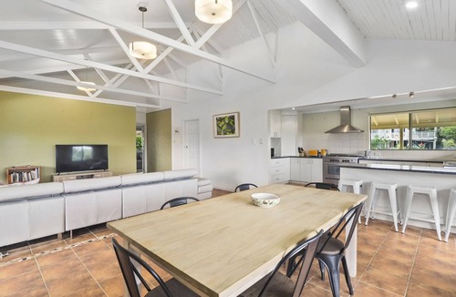 Mullaway House | Verandah Sunrise - Mullaway village