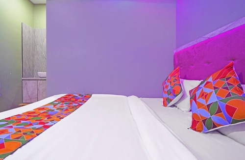 Clover Park Hotel | Via Arya