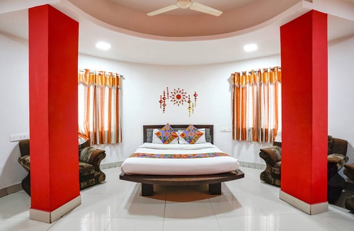 Nashik Hotel | Via Sai Lodging