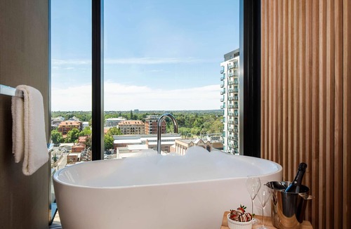 Adelaide Central Business District Hotel | Vibe Hotel Adelaide
