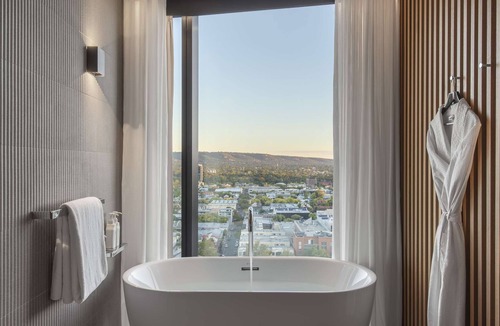 Adelaide Central Business District Hotel | Vibe Hotel Adelaide