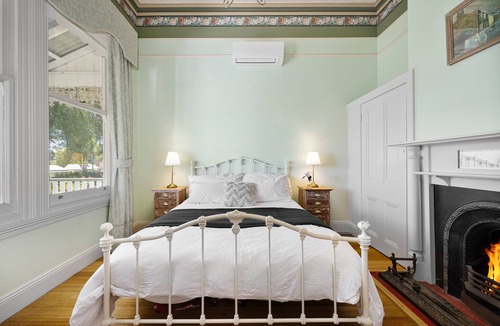 Korumburra House | Victorian Home on Radovick, Pets Welcome!