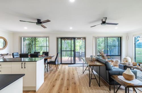 Salamander Bay Villa | Villa 121 Horizons