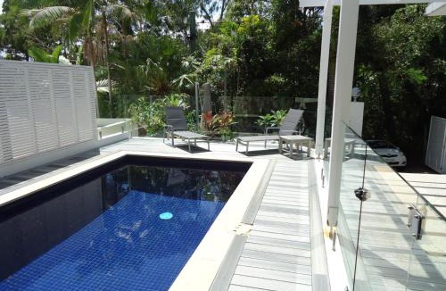Noosa Heads House | Villa 2 Santorini