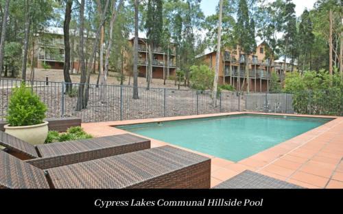 Pokolbin Villa | Villa 2br Petit Verdot Villa located within Cypress Lakes Resort