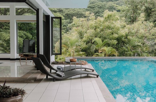 Kampung Kedawang Villa | Villa 4 Luxury Private Pool Villa