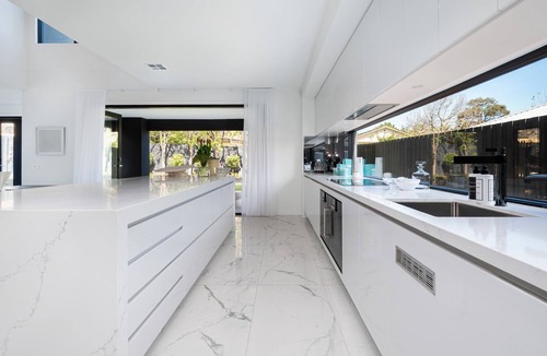 Mount Eliza House | Villa Capri | Luxe Modern by the Village
