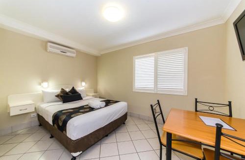 Rockhampton Hotel | Villa Capri Motel