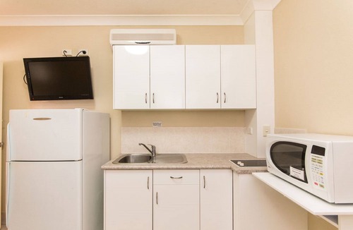 Rockhampton Hotel | Villa Capri Motel
