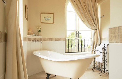 Margate Hotel | Villa Howden