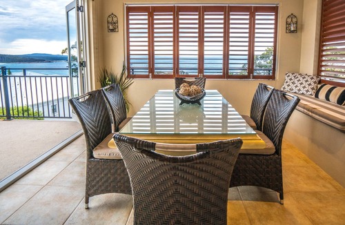 Binalong Bay House | Villa Jasper - Spacious villa style accommodation with panoramic views